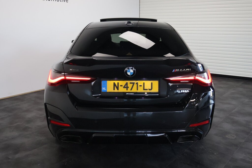BMW 4 Serie Gran Coupé M440i xDrive 375pk | Carbon | Schuifdak | Leder | H&K - Afbeelding 5