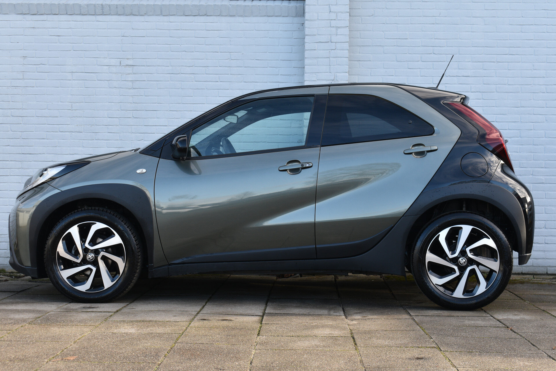 Toyota Aygo X 1.0 VVT-i S-CVT Pulse Automaat 72Pk - Afbeelding 3