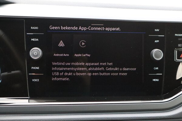 Apple Carplay/Android Auto