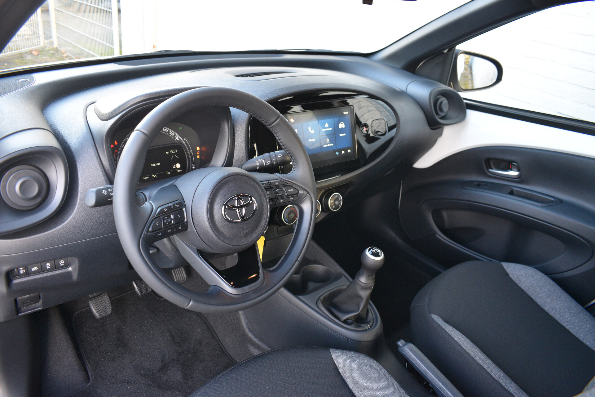 Toyota Aygo X 1.0 VVT-i MT Play Handgeschakeld 72pk - Afbeelding 3