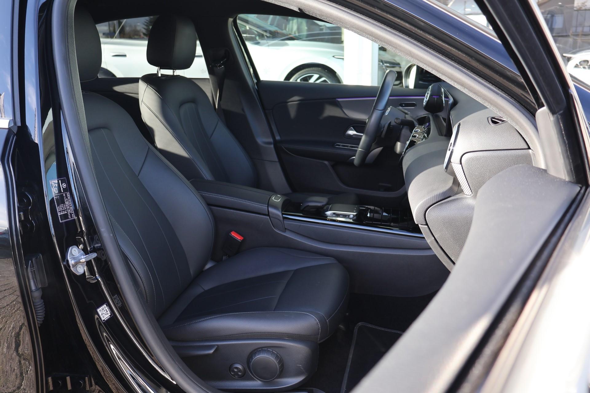 Mercedes-Benz A-klasse 180 136pk AUT Business Solution Luxury - Afbeelding 4