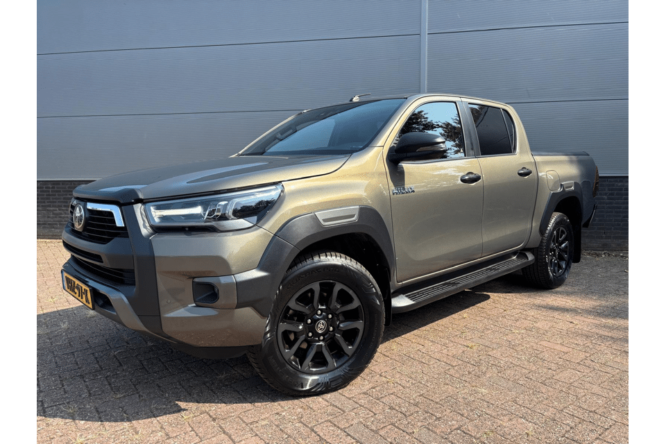 Toyota Hilux 2.8 D-4D Double Cab Invincible - Afbeelding 1