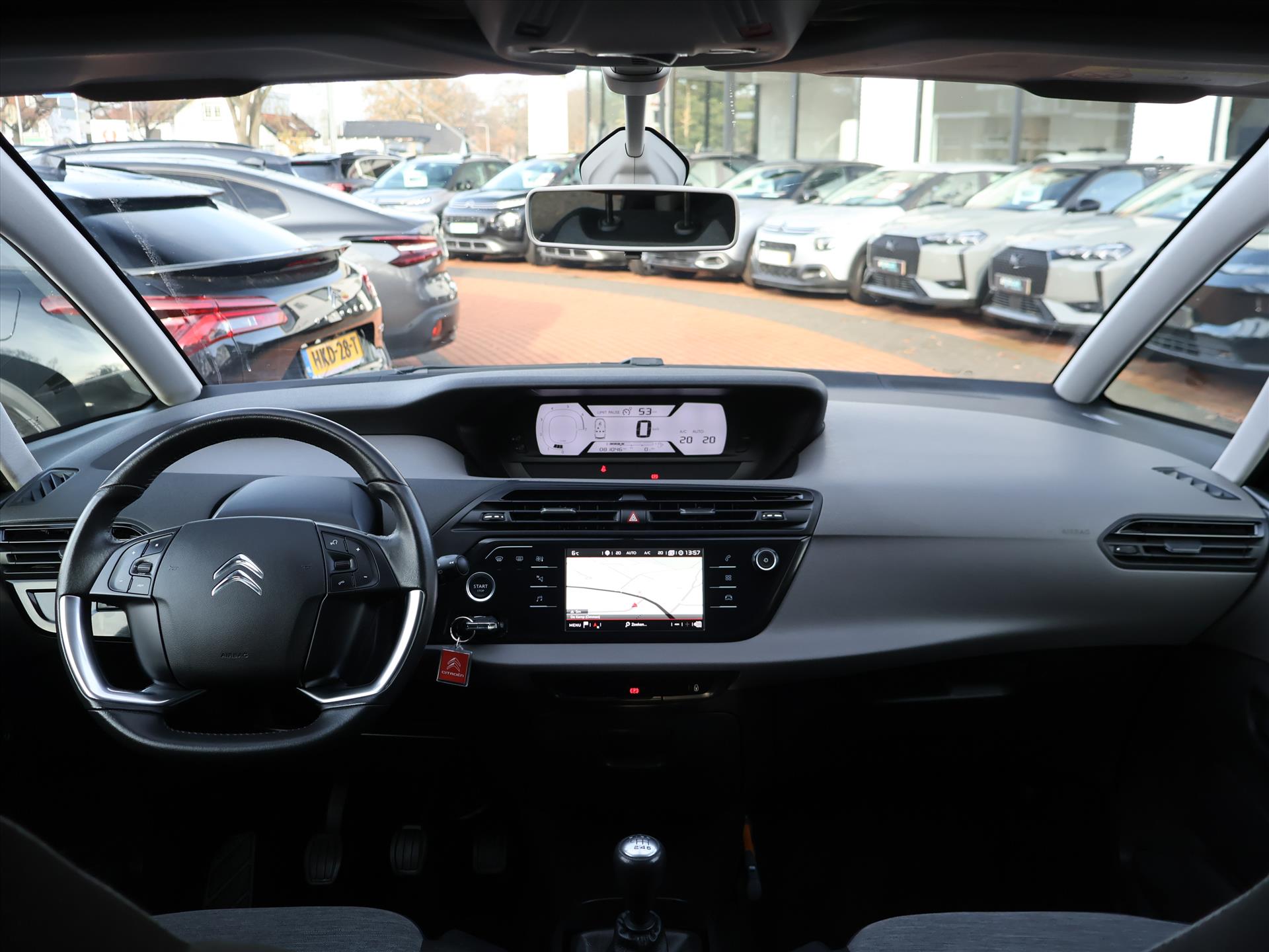 Citroën C4 Spacetourer PureTech 130PK S&S Selection, Rijklaarprijs | Navigatie | Trekhaak | Bluetooth | Apple Carplay | DAB+ - Afbeelding 5