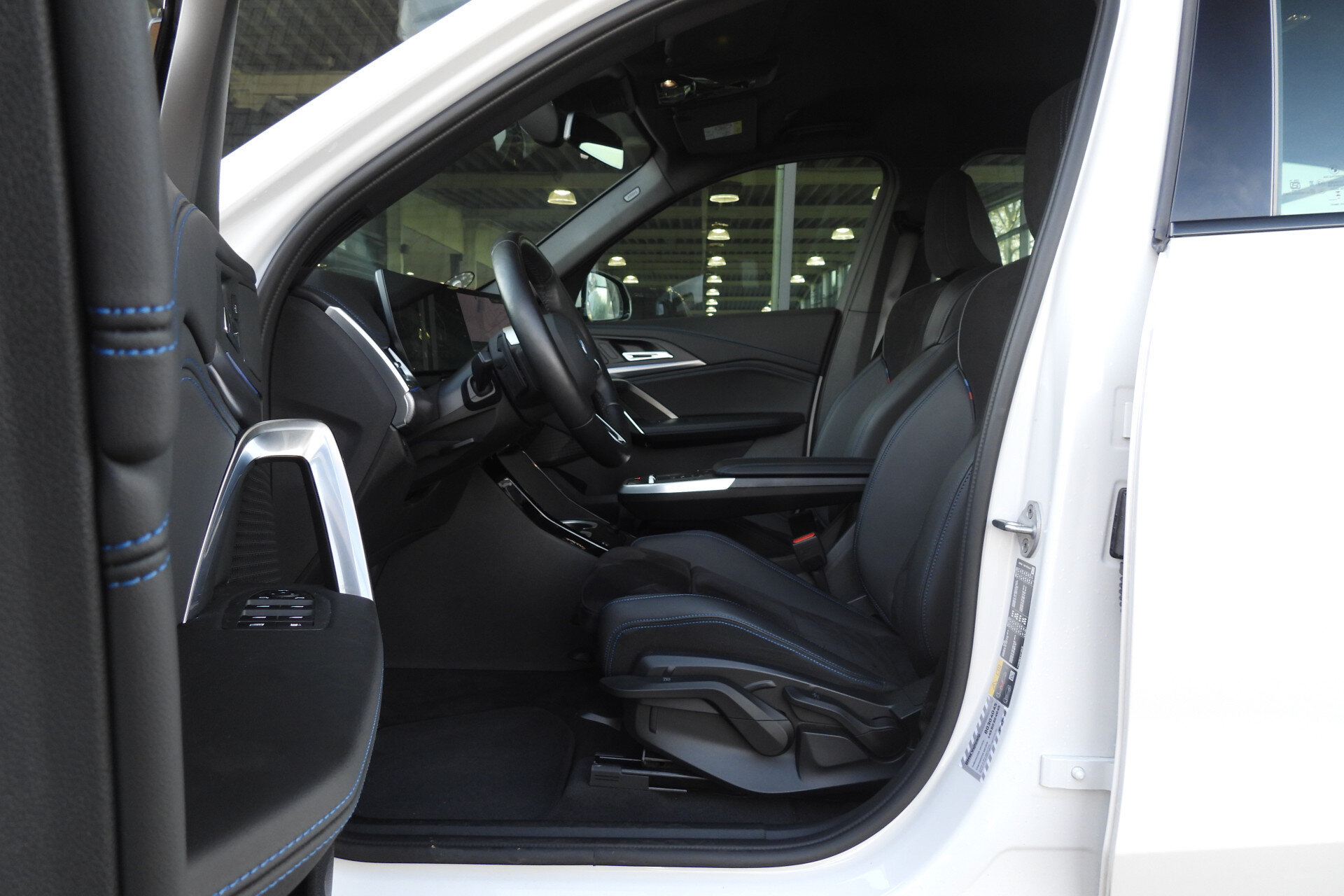 BMW X1 xDrive25e M Sport Automaat - Afbeelding 3