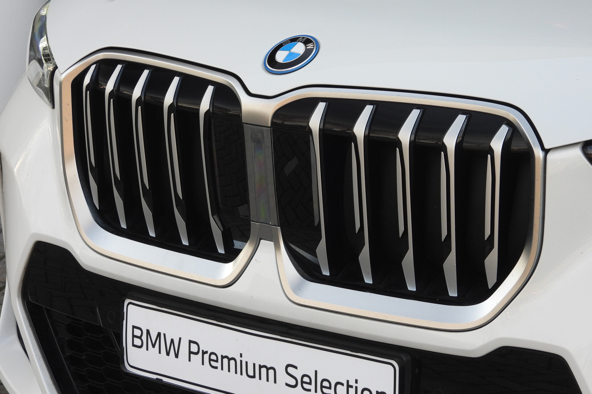 BMW X1 xDrive25e M Sport Automaat - Afbeelding 4