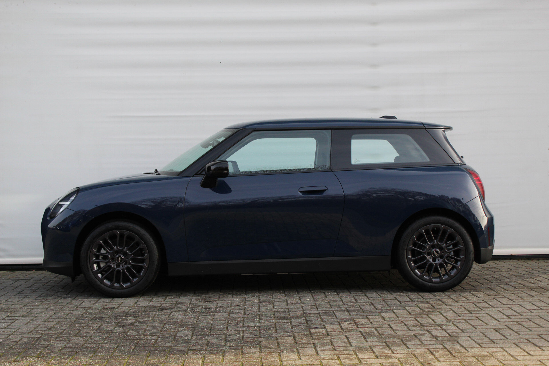 MINI Hatchback Cooper SE - Afbeelding 4