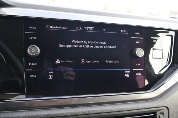Apple Carplay/Android Auto