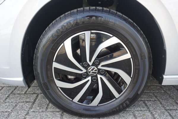 lichtmetalen velgen 15" lichtmetalen velgen 15"