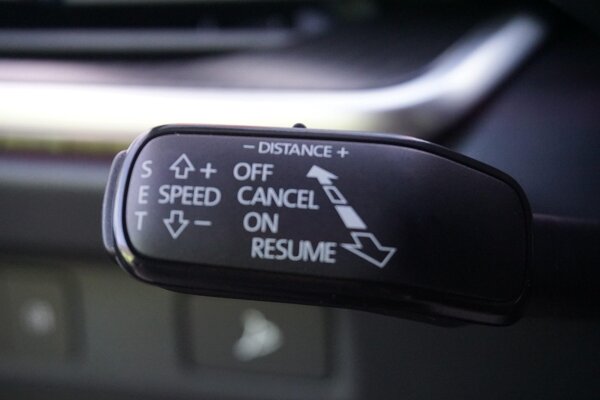 cruise control adaptief met Stop&Go en stuurhulp