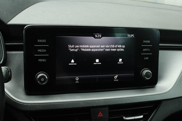 Apple Carplay/Android Auto