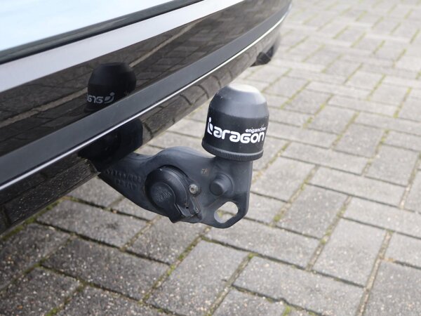 trekhaak elektrisch uitklapbaar