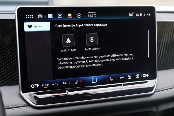 Apple Carplay/Android Auto Apple Carplay/Android Auto