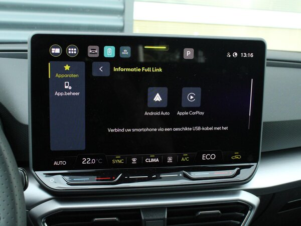 Apple Carplay/Android Auto Apple Carplay/Android Auto