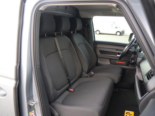 2 zitplaatsen rechtsvoor