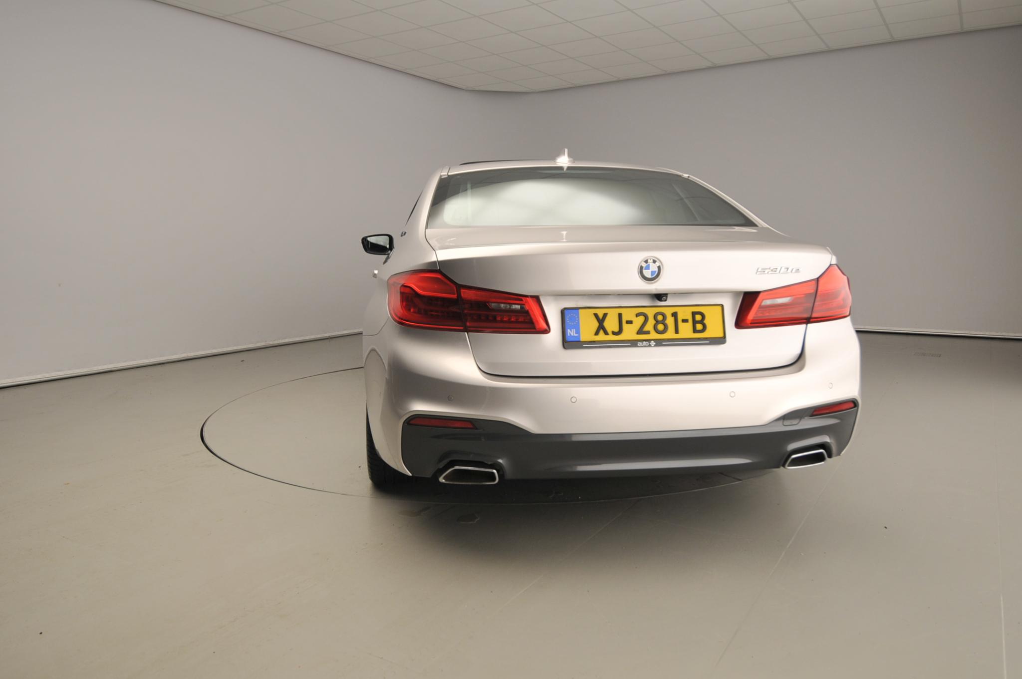 BMW 5 Serie Sedan 530e - Afbeelding 3
