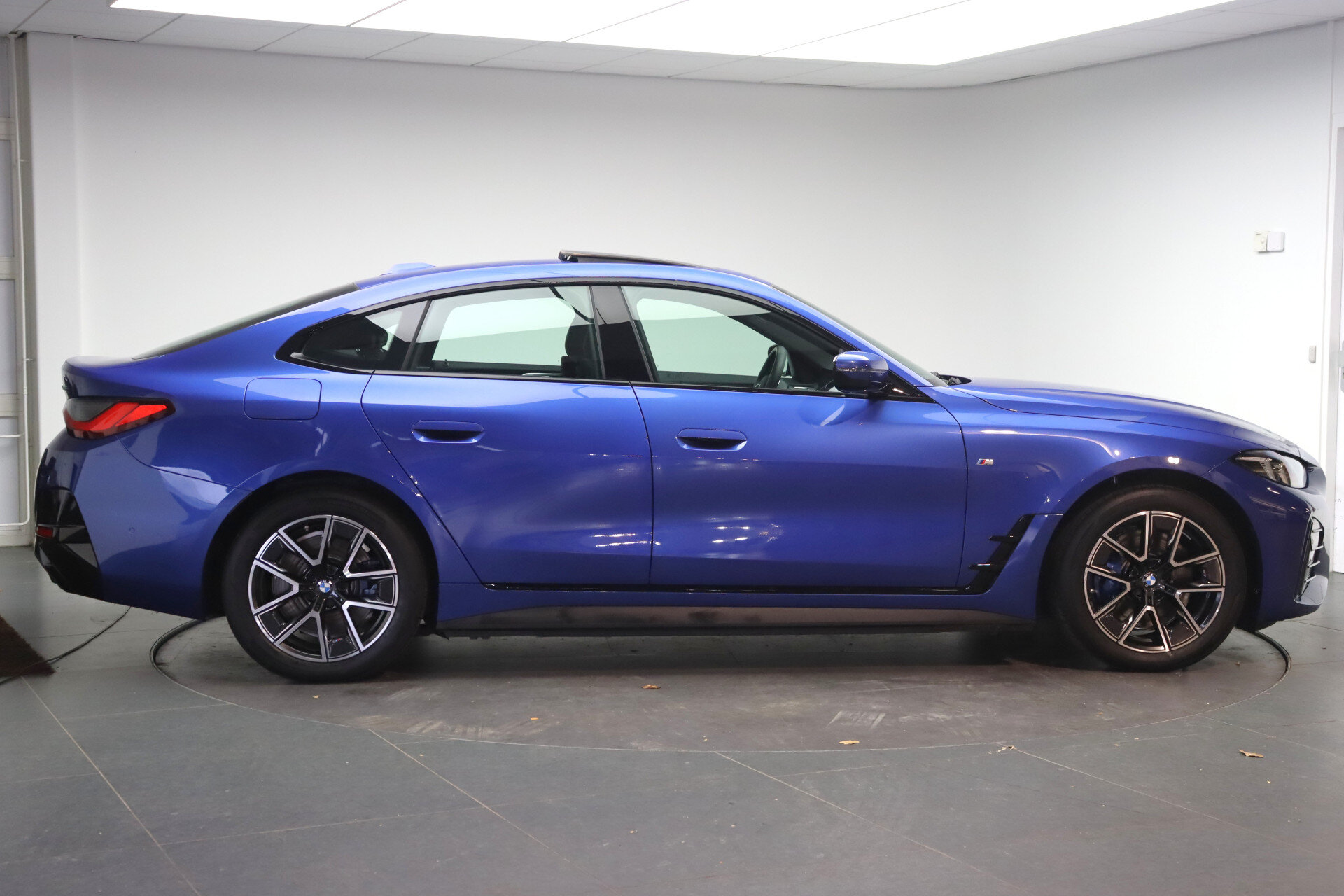 BMW i4 eDrive35 M Sport - Afbeelding 4