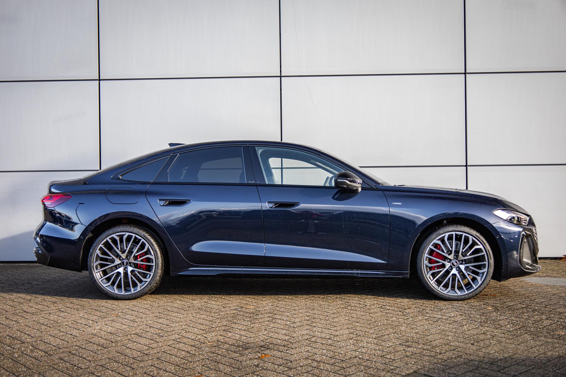 Audi A5 Limousine 2.0 e-hybrid 299pk quattro S Edition - Afbeelding 3