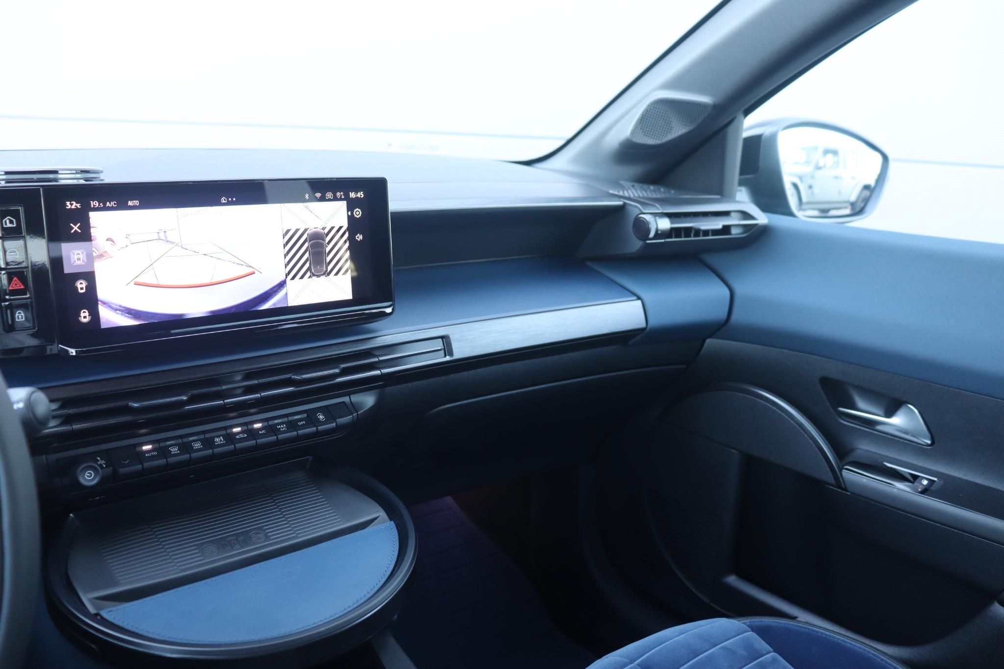 Lancia Ypsilon Edizione Cassina Limitata 51 kWh - Afbeelding 5