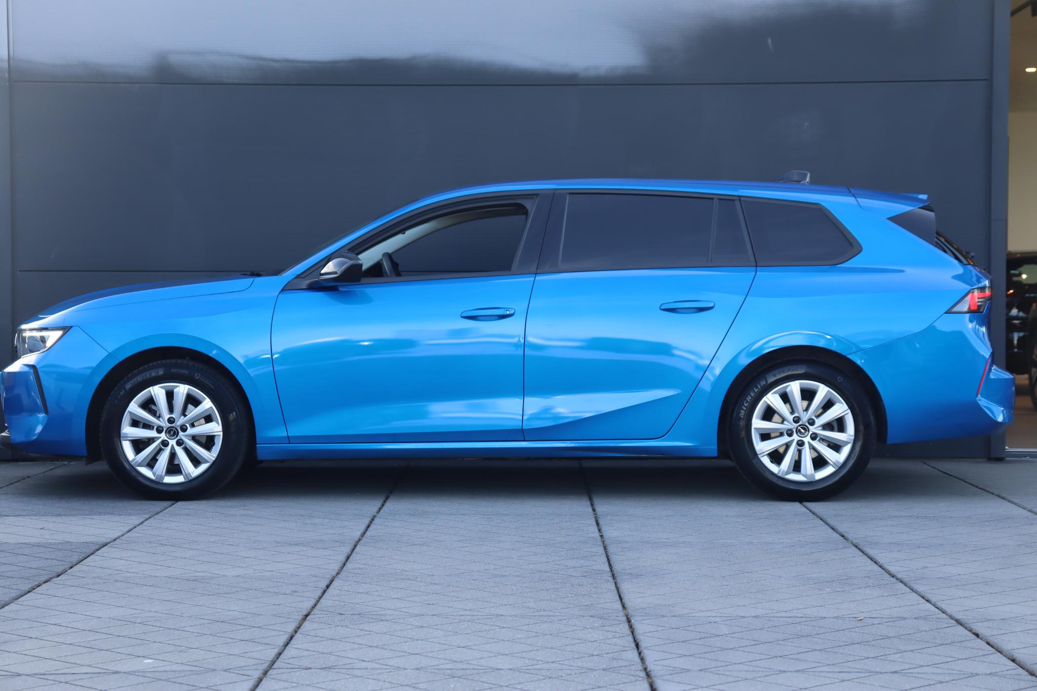 Opel Astra Sports Tourer 1.2 Level 2 - Afbeelding 2