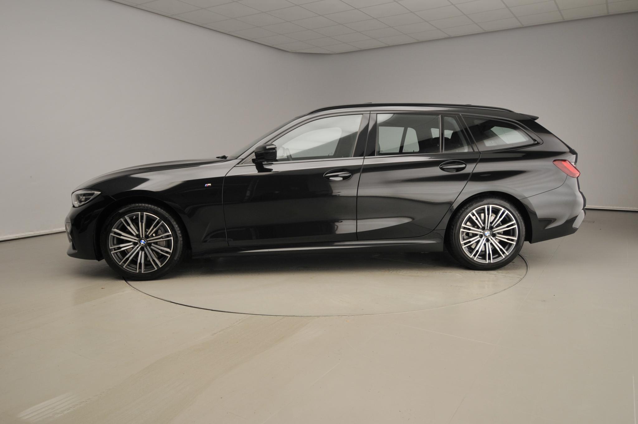 BMW 3 Serie Touring 330i xDrive - Afbeelding 2