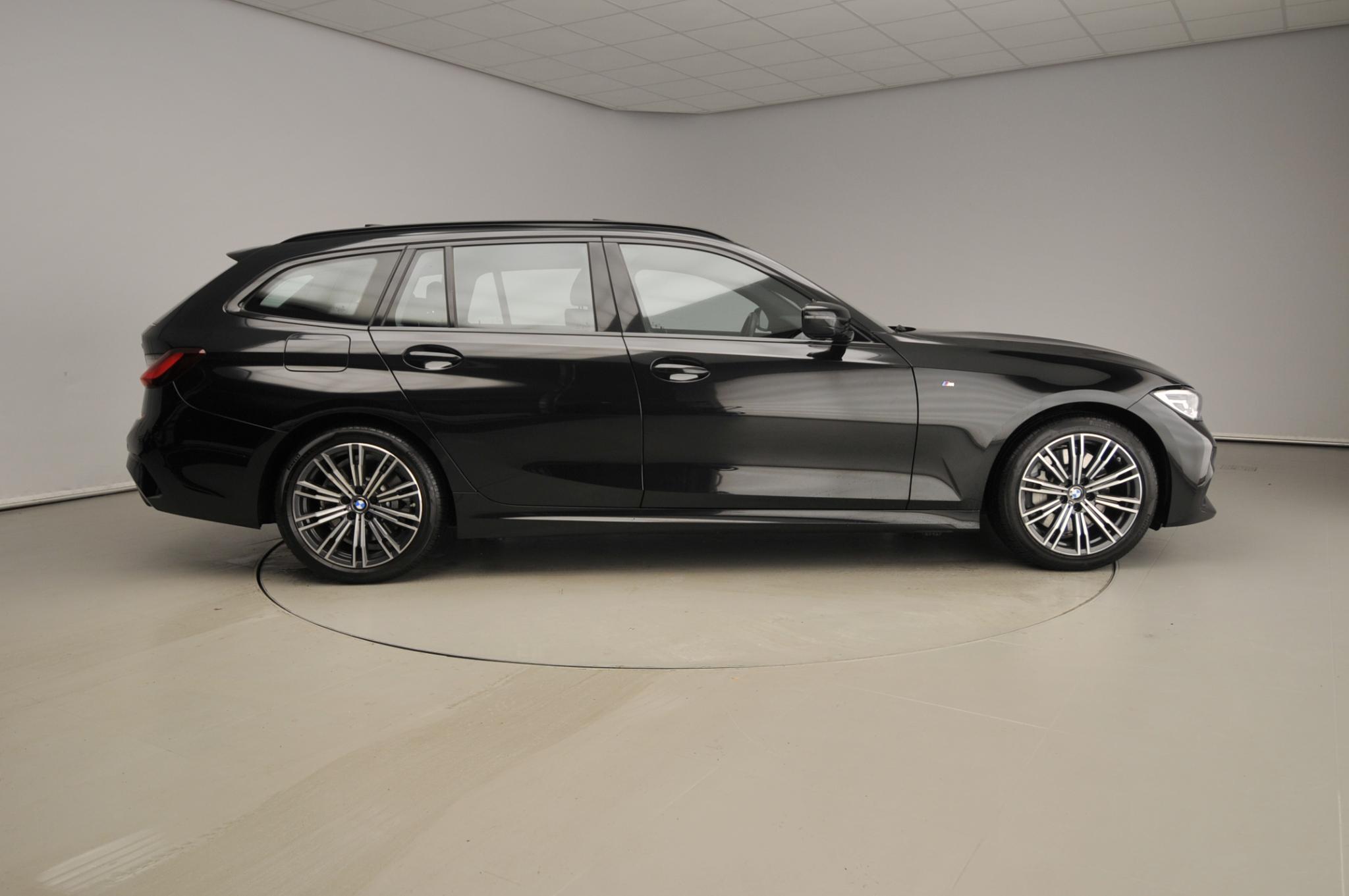 BMW 3 Serie Touring 330i xDrive - Afbeelding 4