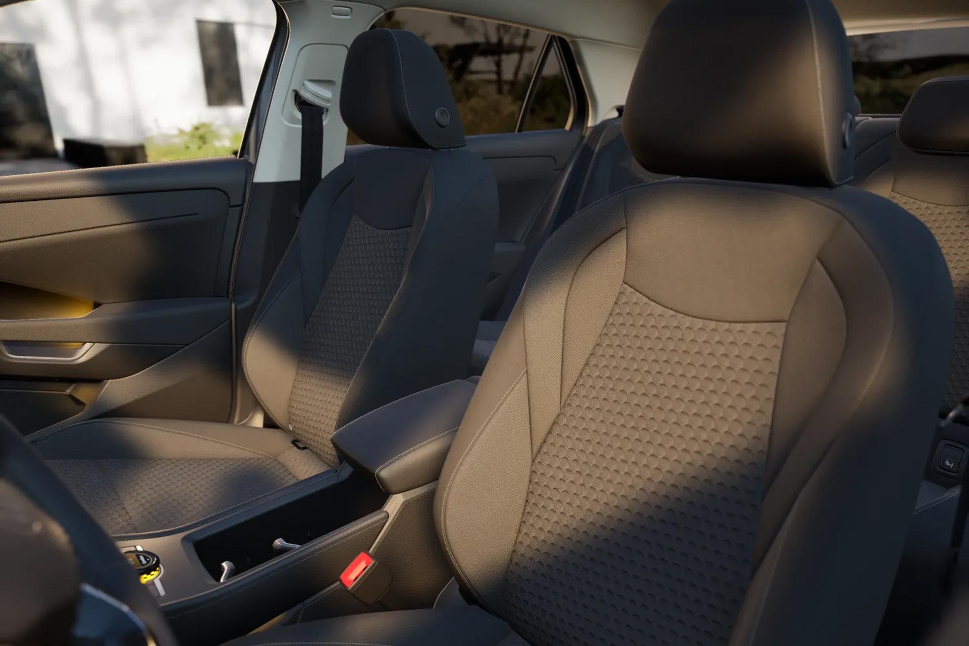 Volkswagen T-Roc 1.5 eTsi 115pk Life First Edition - Afbeelding 4