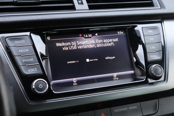 Apple Carplay/Android Auto