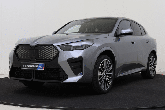 BMW iX2 eDrive20 M Sport