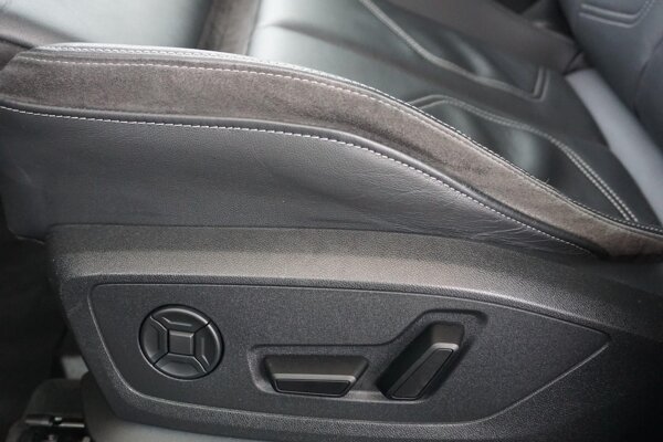 elektrisch verstelbare bestuurdersstoel elektrisch verstelbare bestuurdersstoel