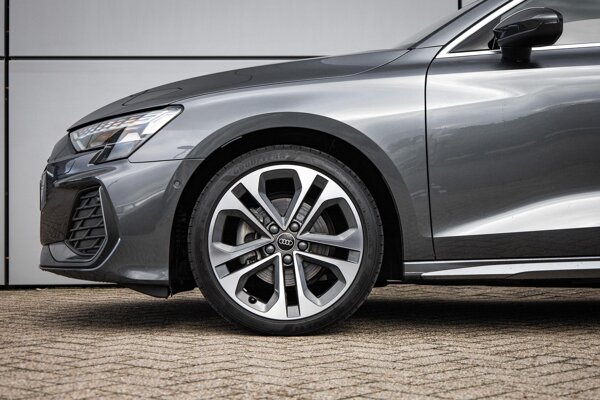 lichtmetalen velgen 5-spaaks 18" lichtmetalen velgen 5-spaaks 18"