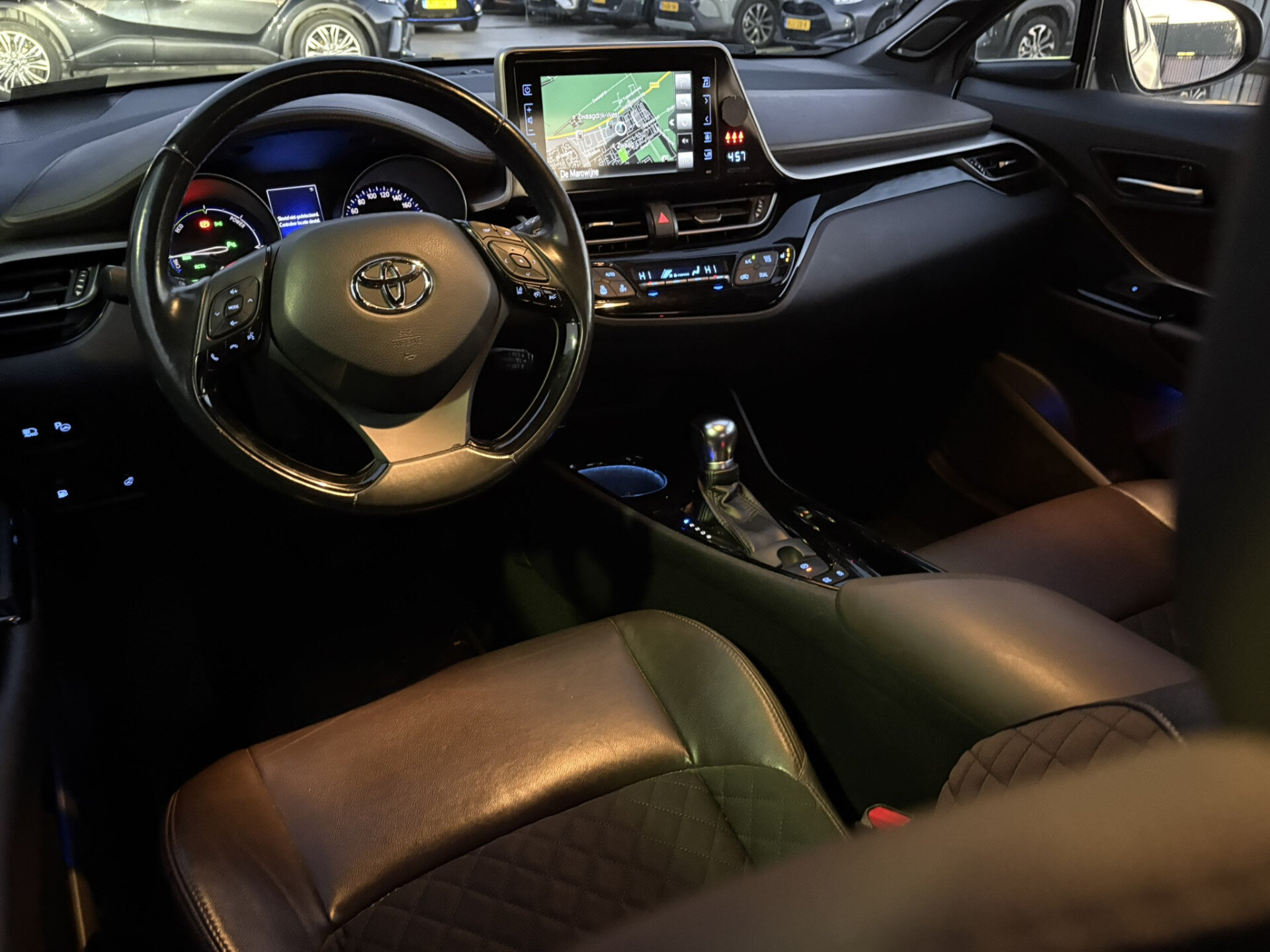 Toyota C-HR 1.8 Hybrid Executive - Afbeelding 2