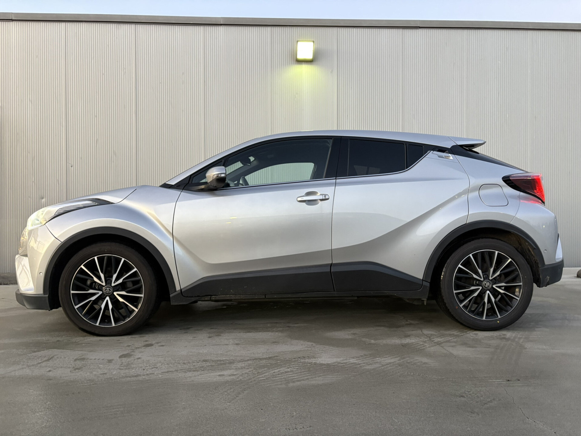 Toyota C-HR 1.8 Hybrid Executive - Afbeelding 3