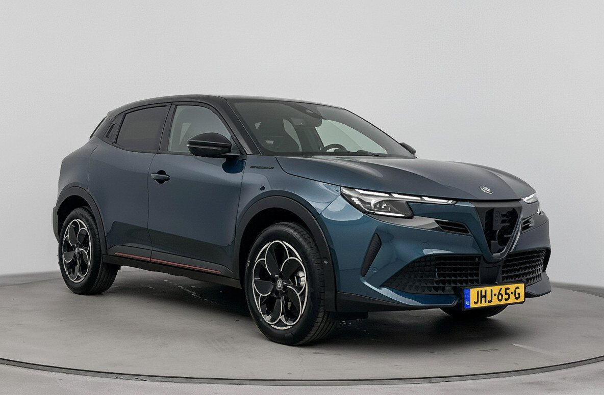 Alfa Romeo Junior 1.2 Turbo Hybrid Ibrida Speciale - Afbeelding 2