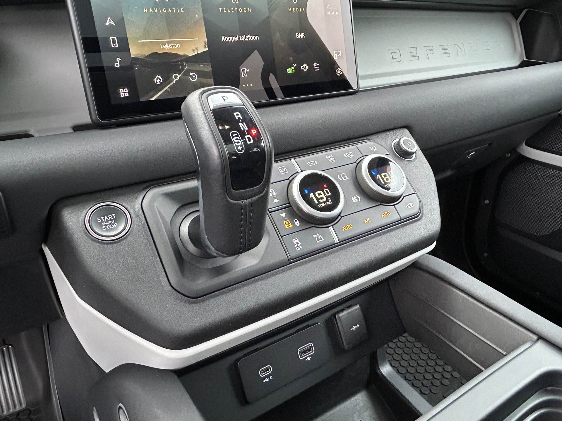 Land Rover Defender 110 2.0 P400e 110 XS Edition - Afbeelding 3