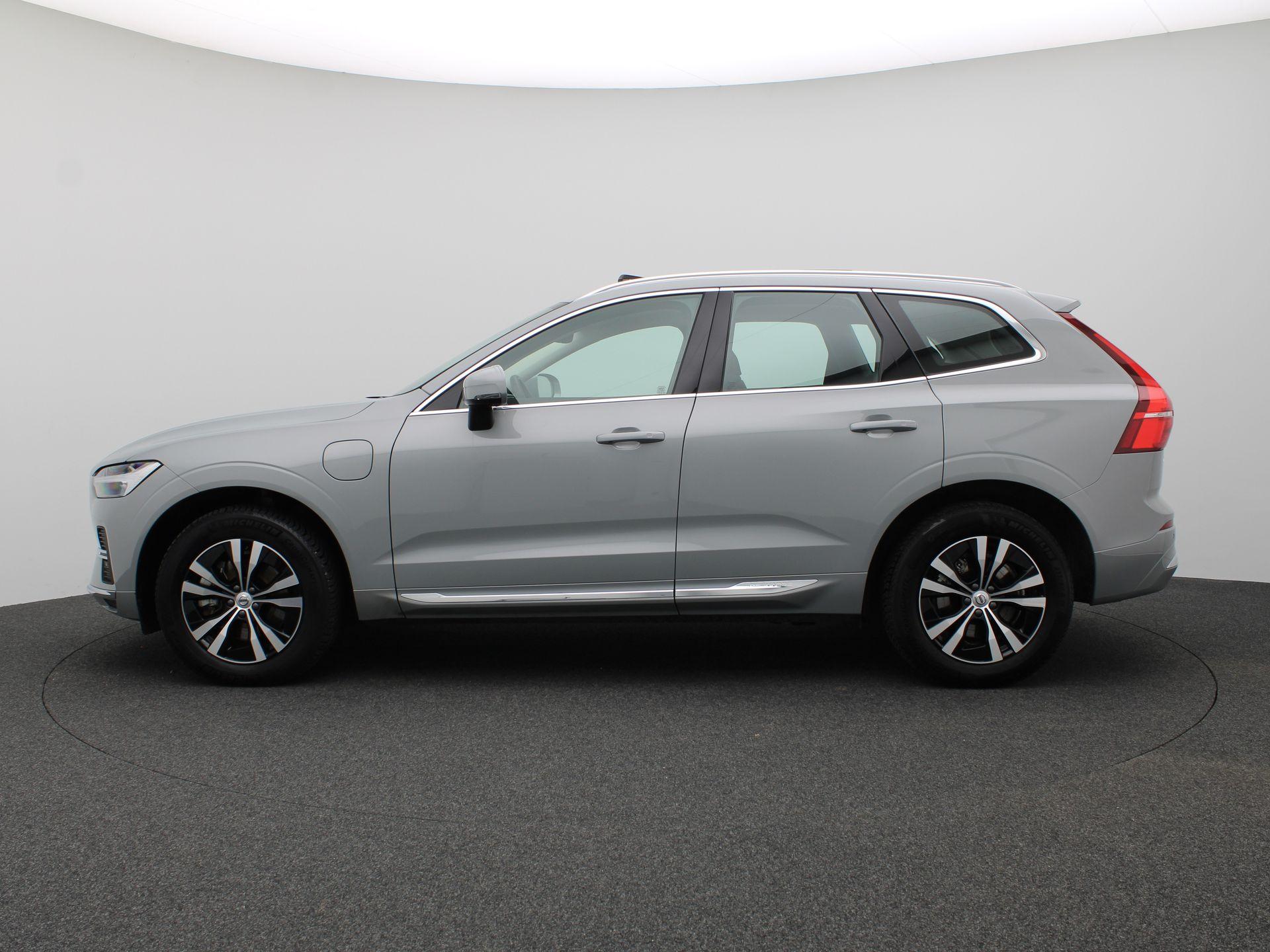 Volvo XC60 2.0 T6 Plug-in hybrid AWD Core Bright 350PK Aut. - Afbeelding 3