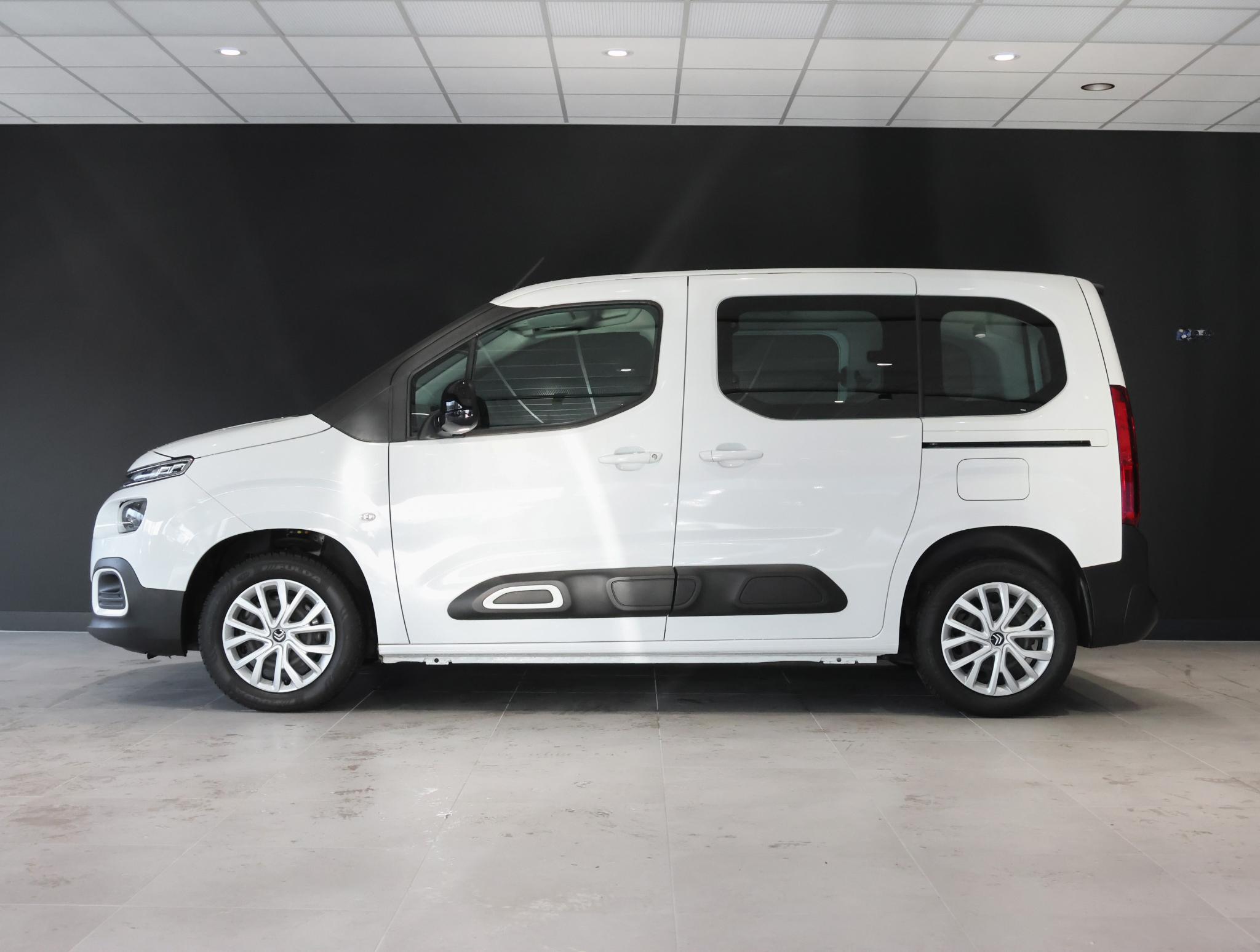 Citroën Berlingo Feel 130 pk Automaat - Afbeelding 2