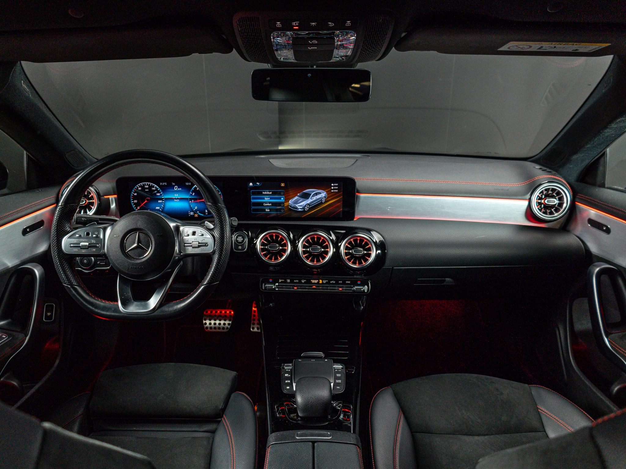 Mercedes-Benz CLA Coupé 180 Business Solution AMG - Afbeelding 3