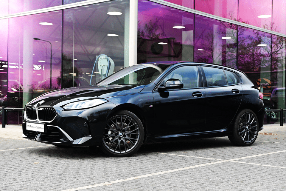 BMW 1 Serie 120 M Sport Automaat - Afbeelding 1