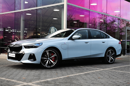 BMW 5 Serie 550e xDrive High Executive M Sport Automaat