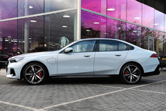 BMW 5 Serie 550e xDrive High Executive M Sport Automaat - Afbeelding 5