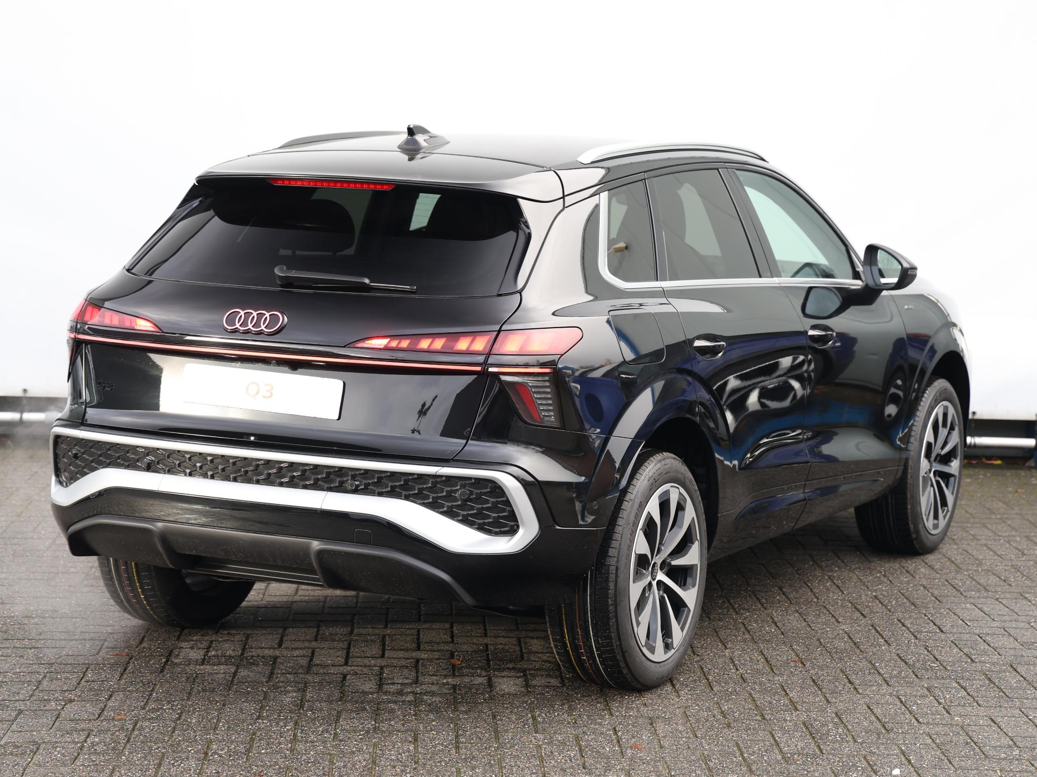 Audi Q3 S edition e-hybrid 200 kW / 272 PK Hatchback - Afbeelding 5