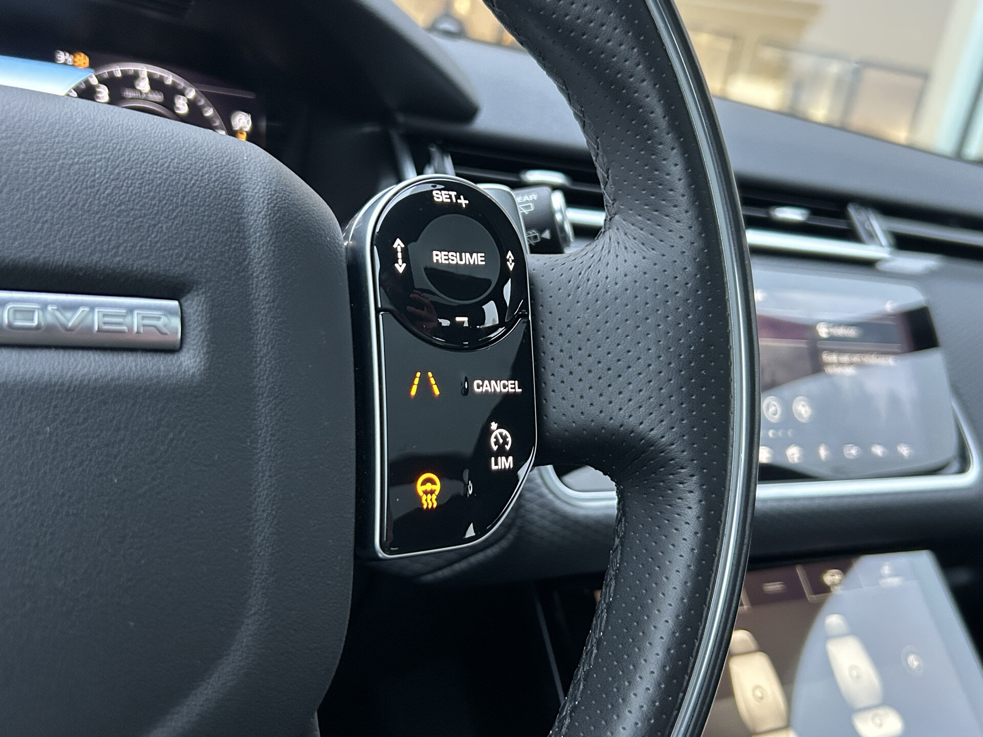 Land Rover Range Rover Velar P250 250pk AWD R-Dynamic Carbon Edition - Afbeelding 4