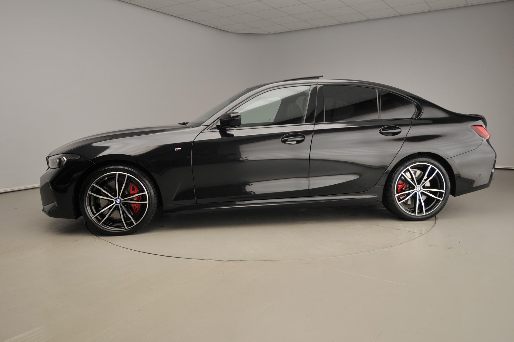 BMW 3 Serie Sedan 318i - Afbeelding 2