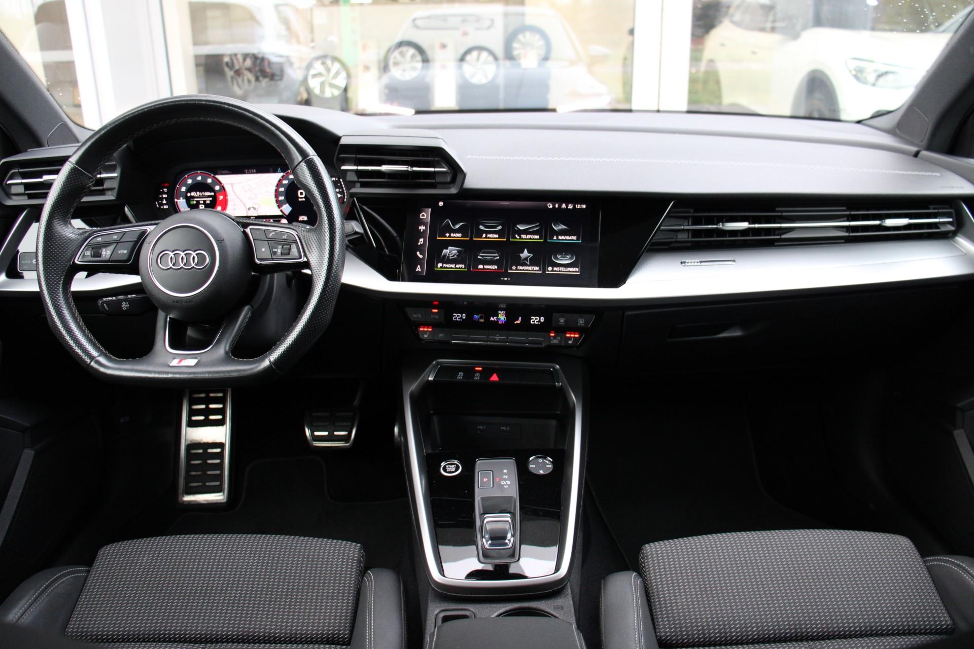 Audi A3 Limousine 30 TFSI 110pk S-tronic S Edition - Afbeelding 5