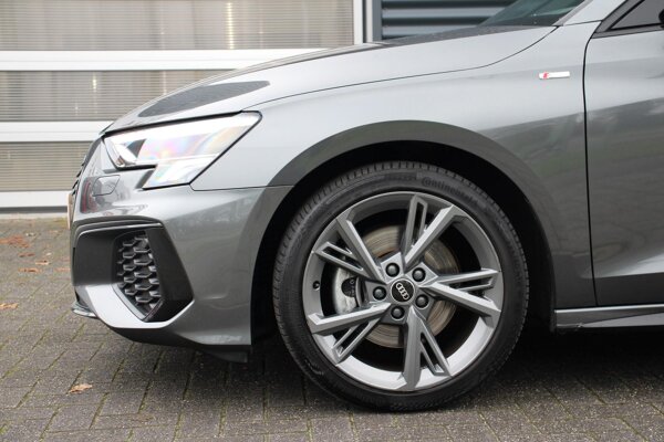 Velgen, 18 inch gegoten lichtmetaal "5-dubbelspaak-V" S-design