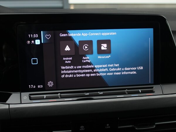 Apple Carplay/Android Auto Apple Carplay/Android Auto