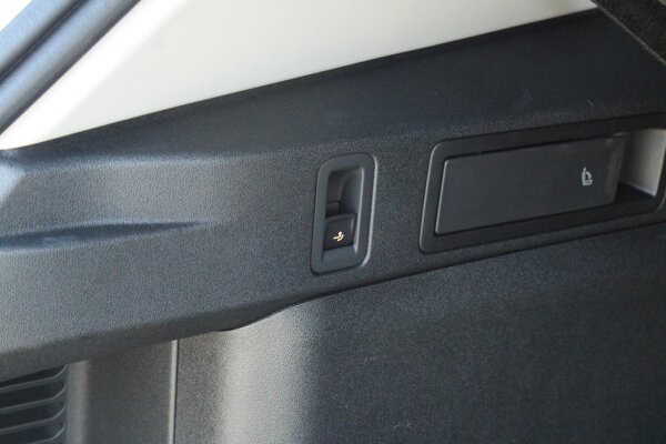 trekhaak elektrisch uitklapbaar trekhaak elektrisch uitklapbaar