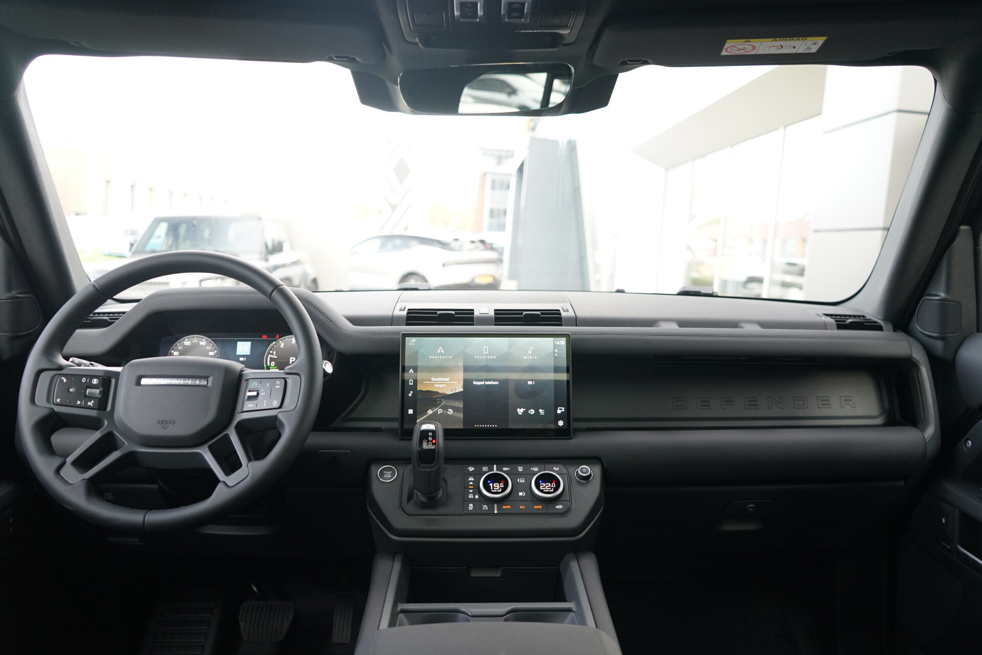 Land Rover Defender 110 P300e 110 X-Dynamic SE - Afbeelding 4