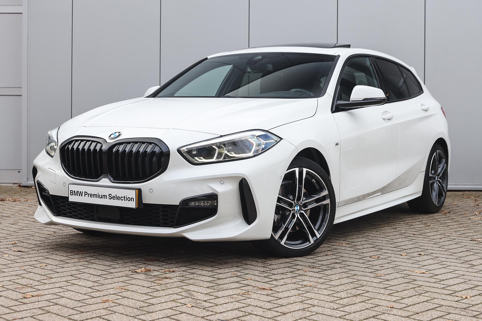 BMW 1 Serie 118i High Executive M Sport Automaat