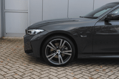 BMW 3 Serie 330e xDrive High Executive M Sport Automaat - Afbeelding 5